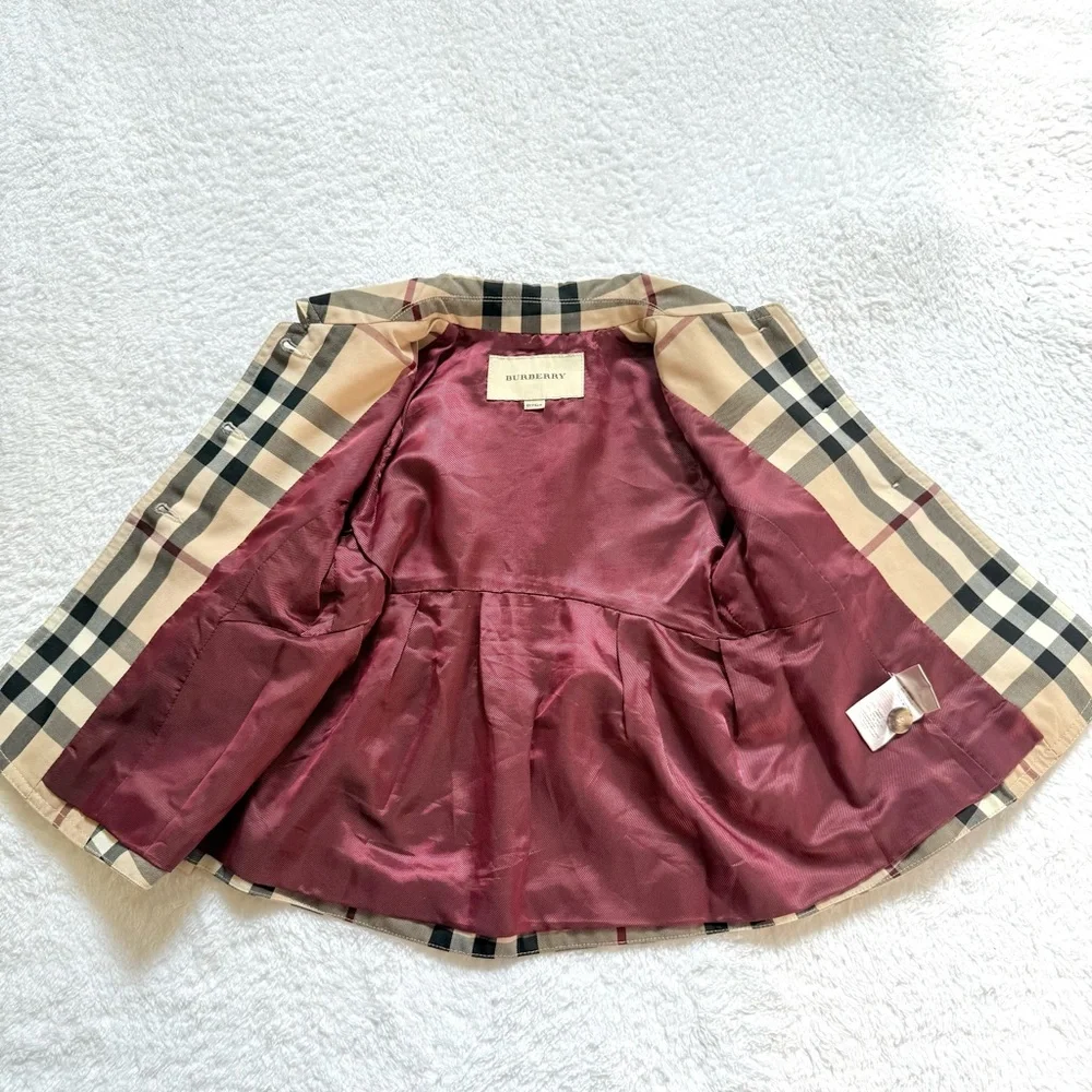 Burberry excellent gently